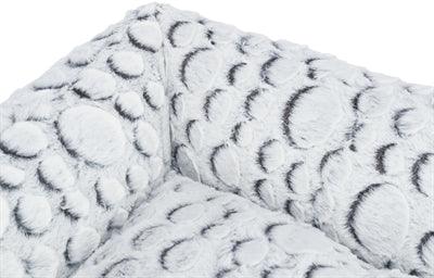 Trixie Hondenmand Mila Hoekig Pluche Wit / Grijs 80X60 CM - Pet4you