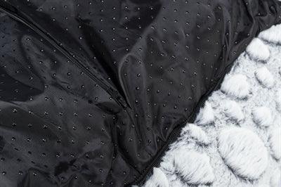 Trixie Hondenmand Mila Hoekig Pluche Wit / Grijs 80X60 CM - Pet4you