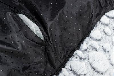 Trixie Hondenmand Mila Hoekig Pluche Wit / Grijs 80X60 CM - Pet4you